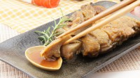 義式羅勒雞腿 250公克 +/- 3%
